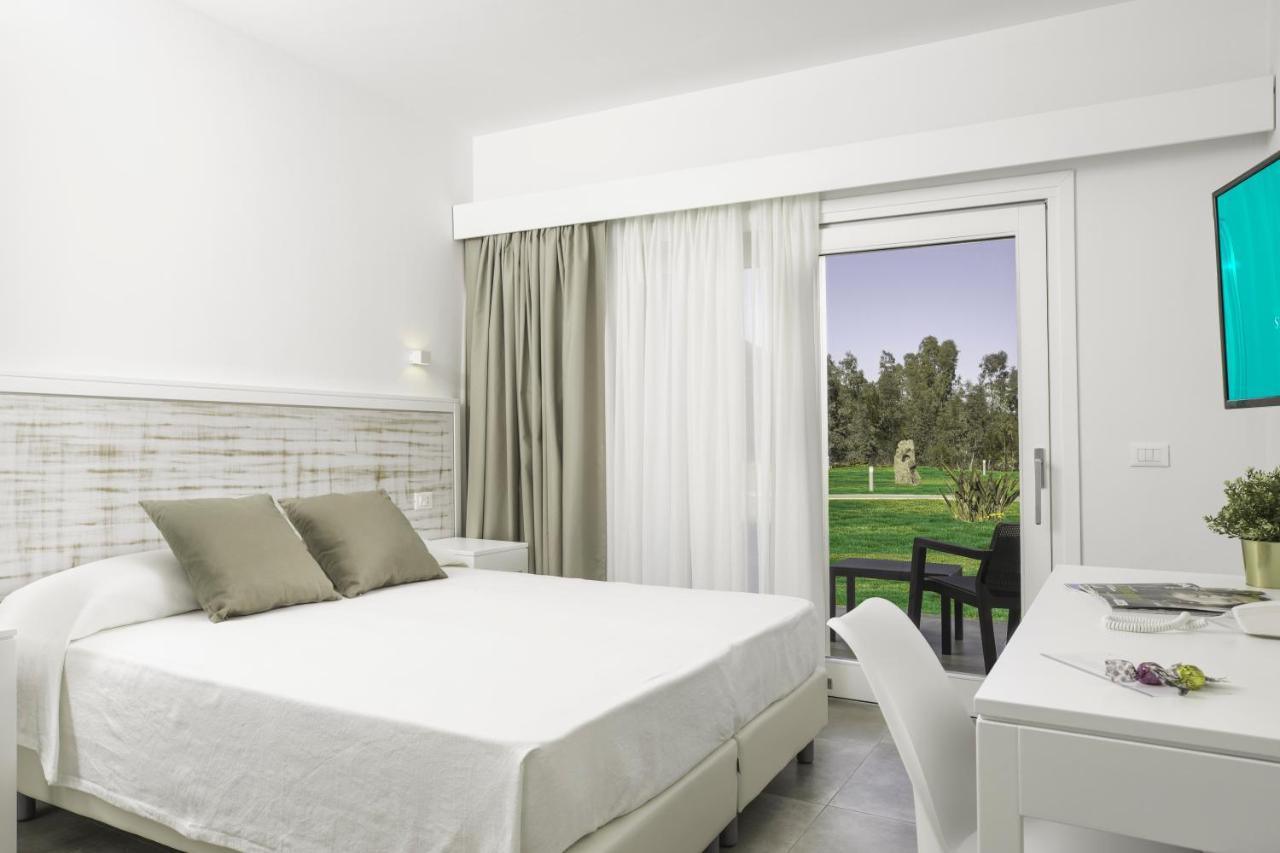 Hotel S'Arena Beach La Caletta Exterior foto