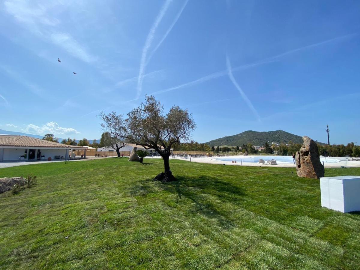 Hotel S'Arena Beach La Caletta Exterior foto
