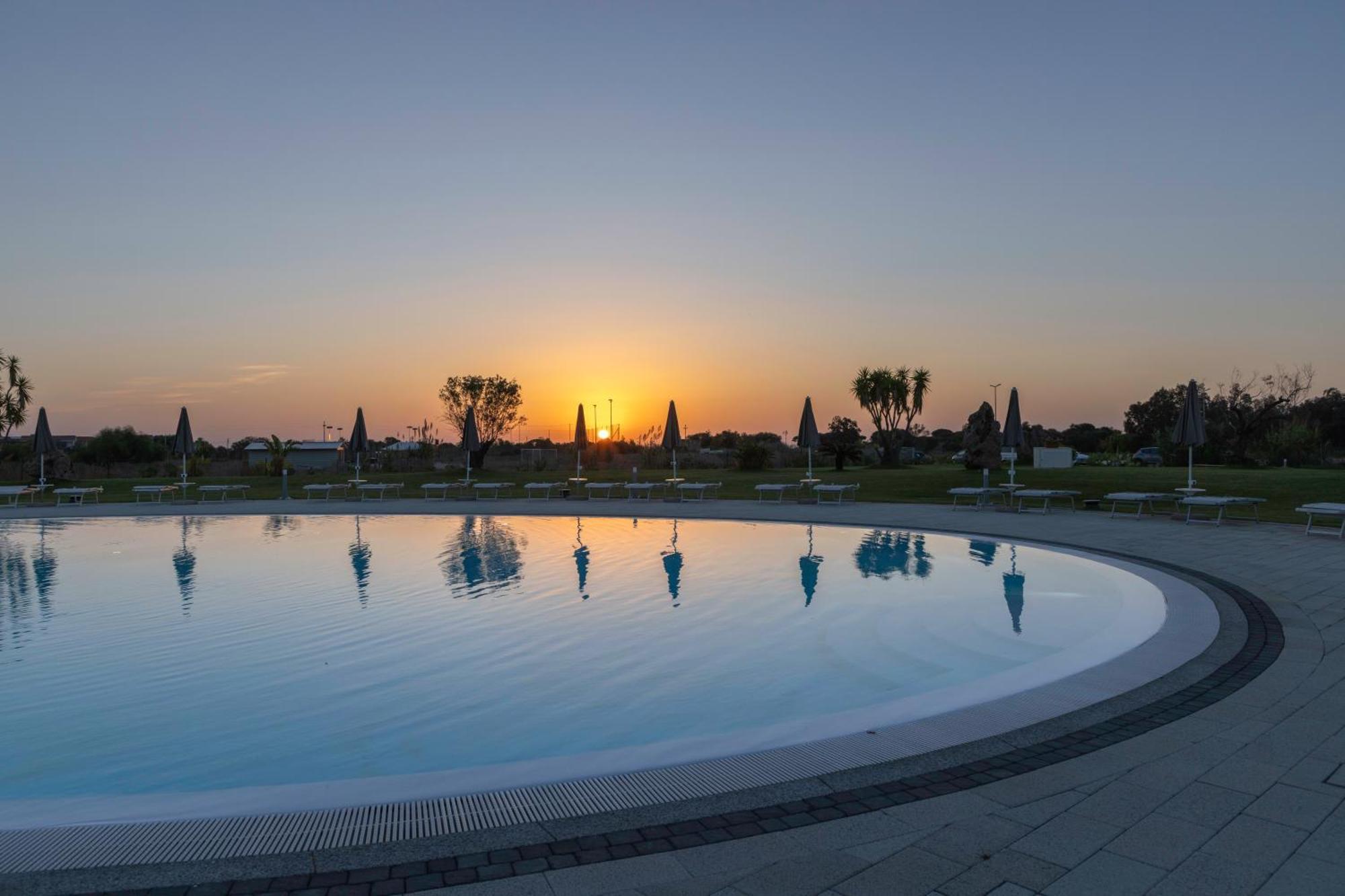 Hotel S'Arena Beach La Caletta Exterior foto